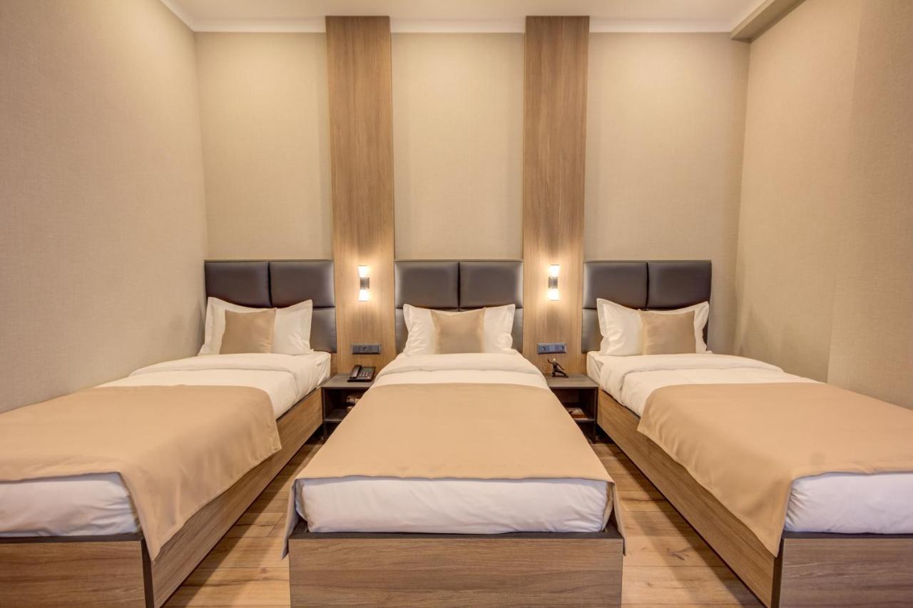 Sara Boutique Hotel Bisjkek Buitenkant foto