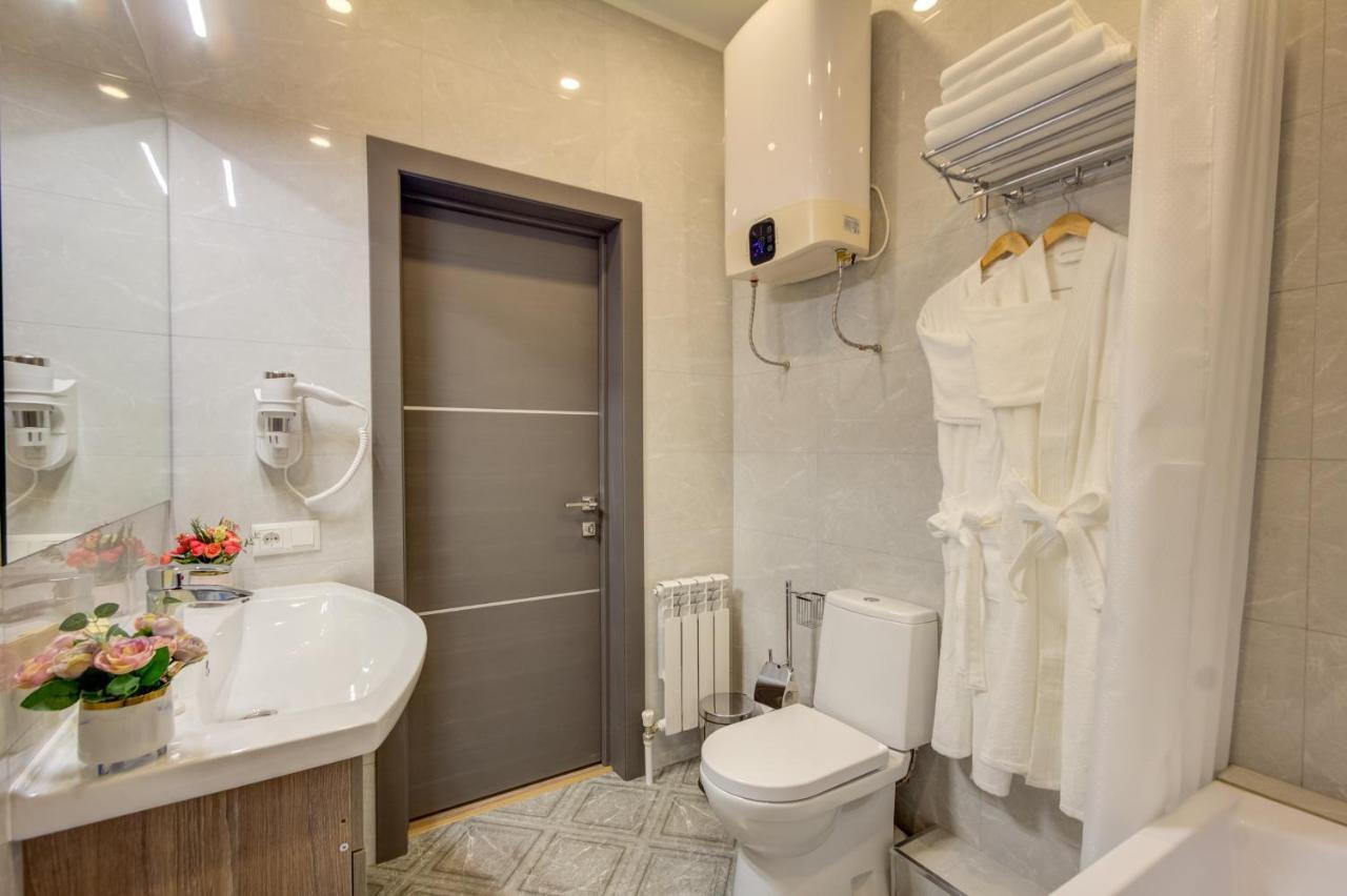 Sara Boutique Hotel Bisjkek Buitenkant foto